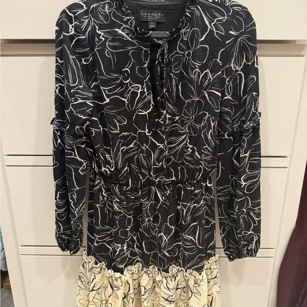 Laundry By Shelli Segal Black and Cream Floral Dress